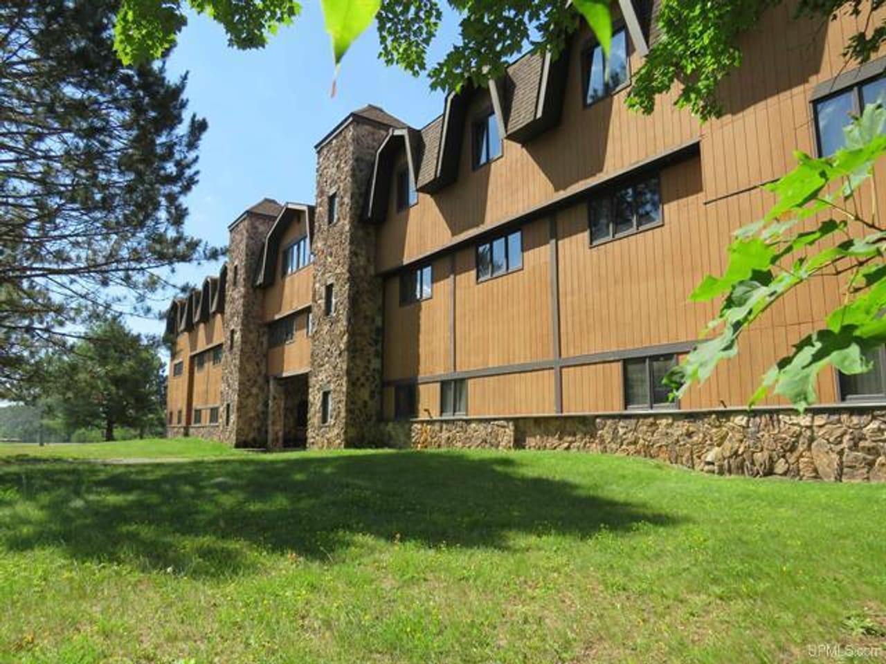 Listing Image 80