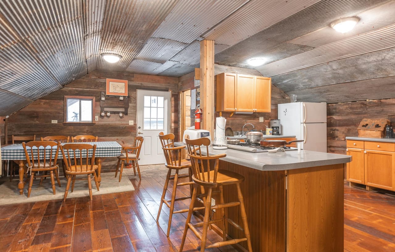 Listing Image 59