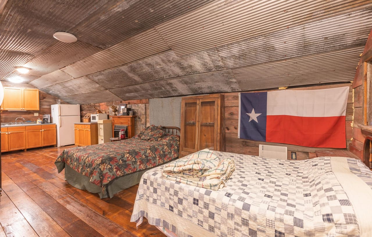 Listing Image 61
