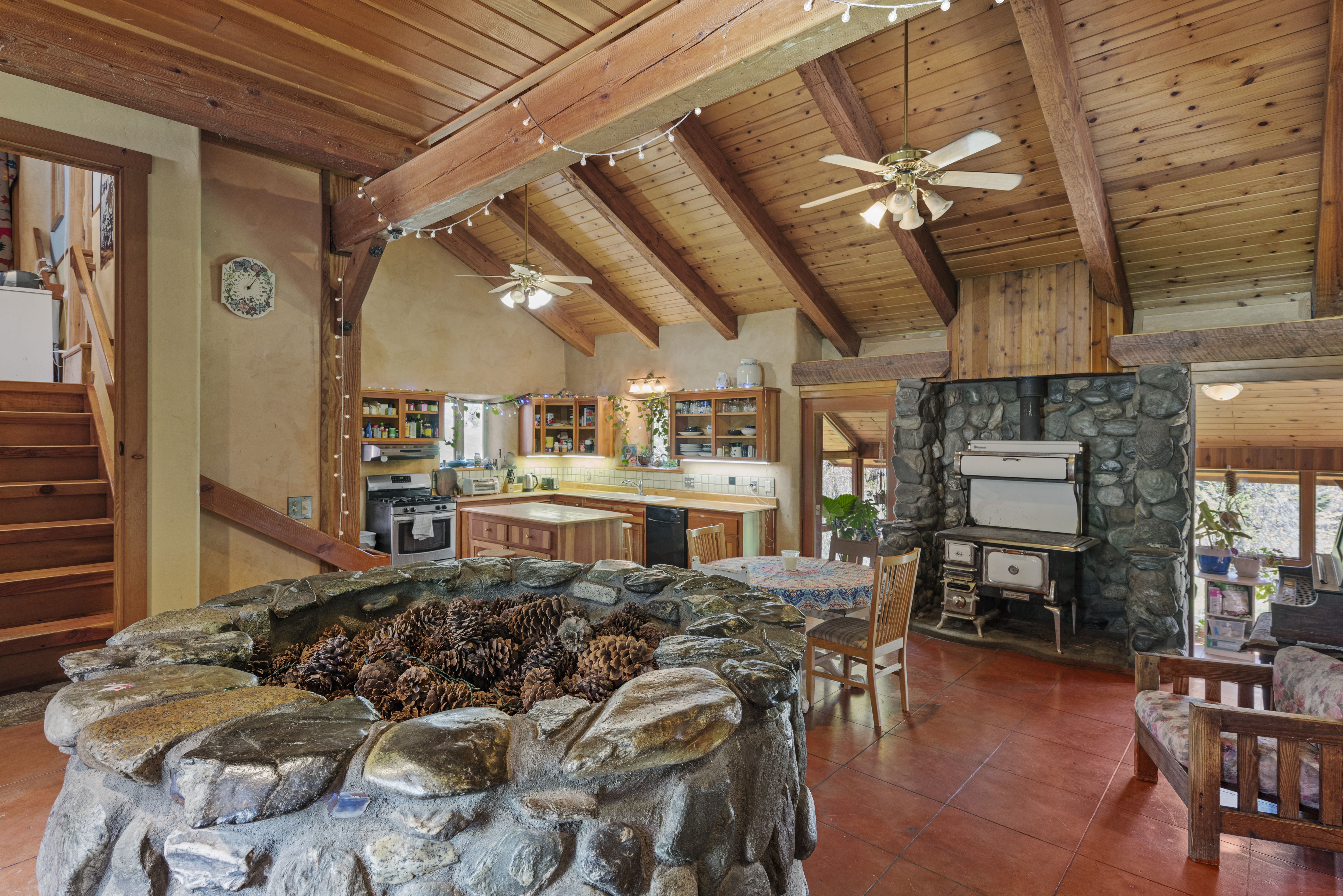 Wolf Gulch Farm - 7000 Little Applegate Road