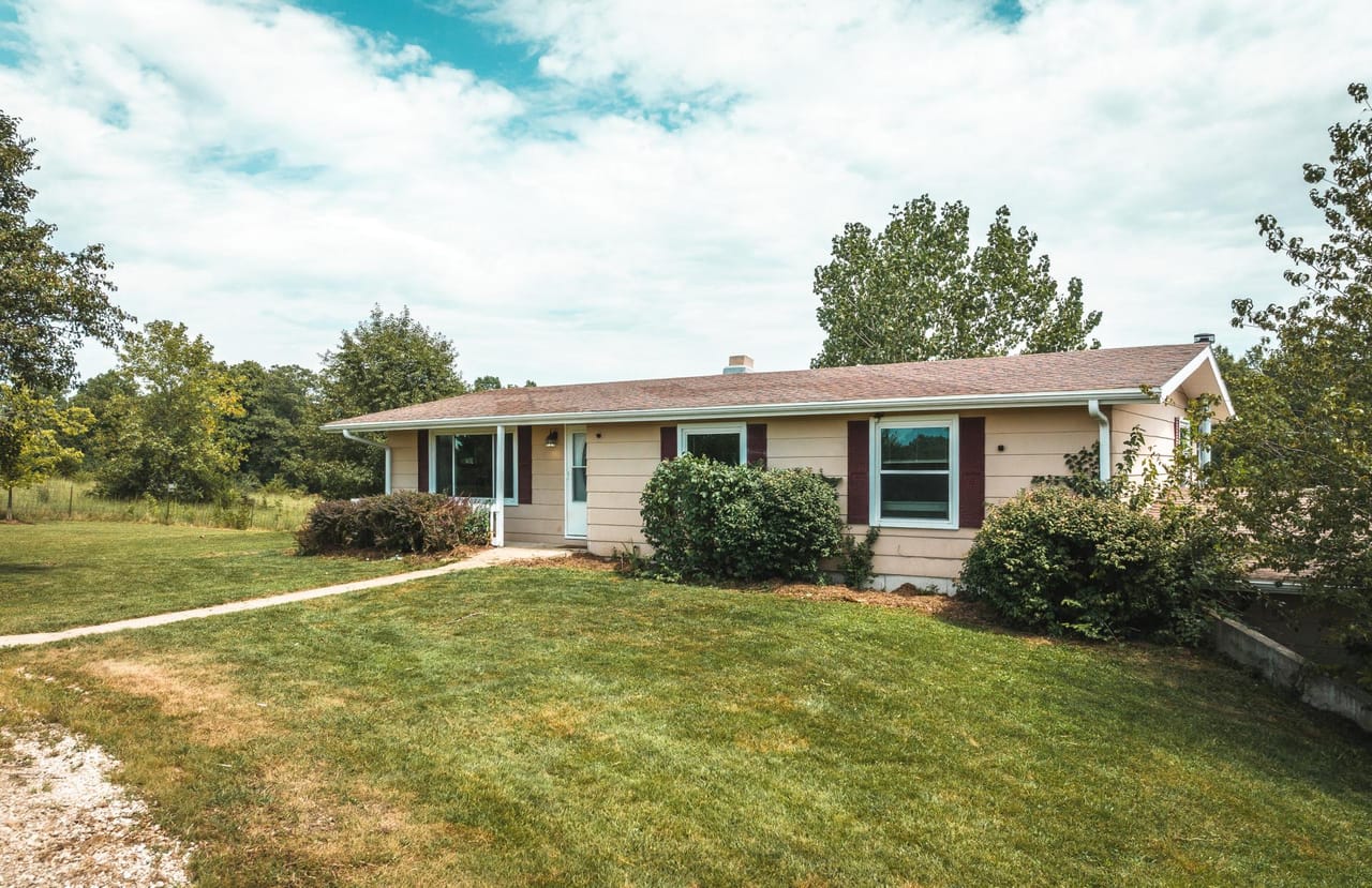 Listing Image 10