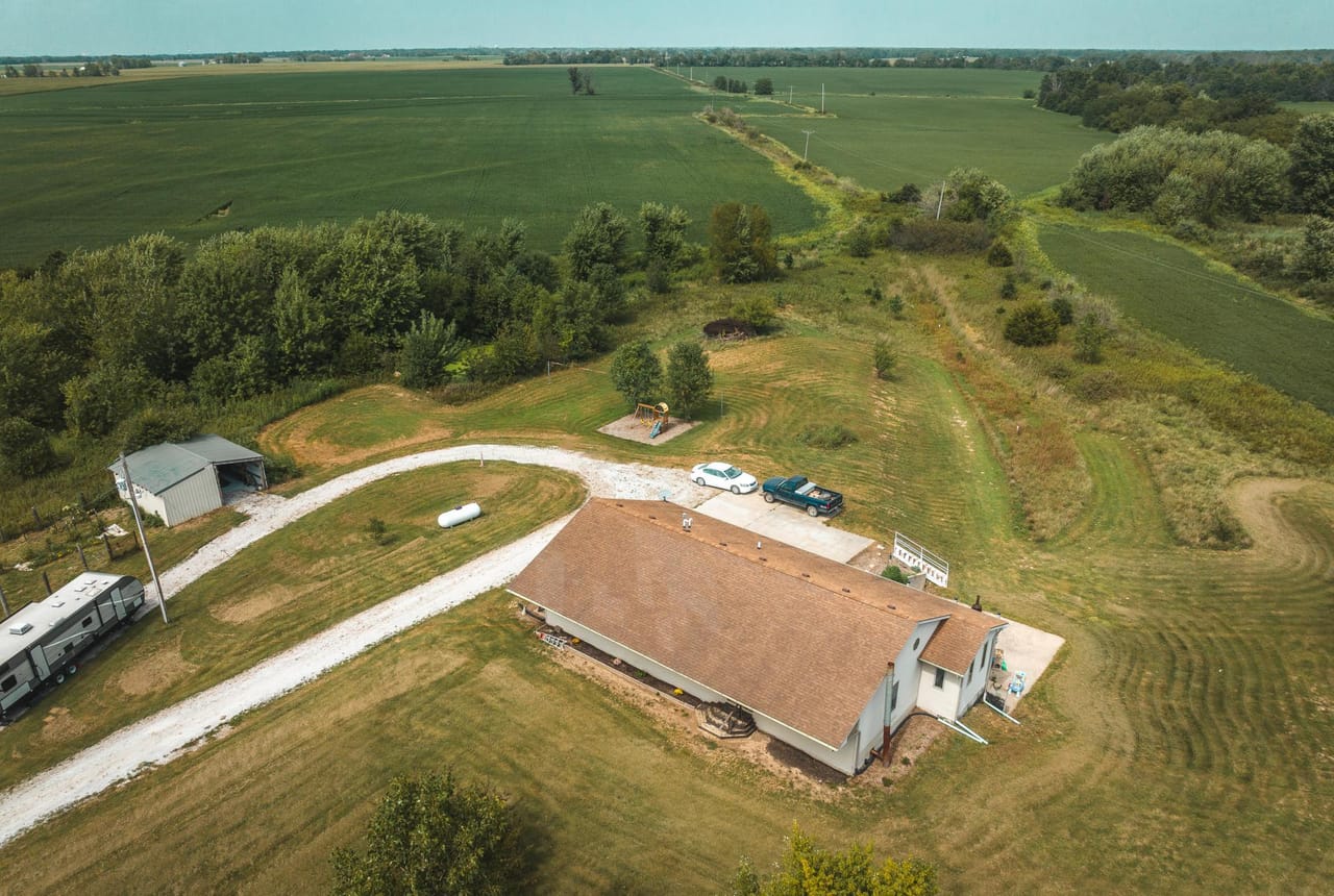 Listing Image 11