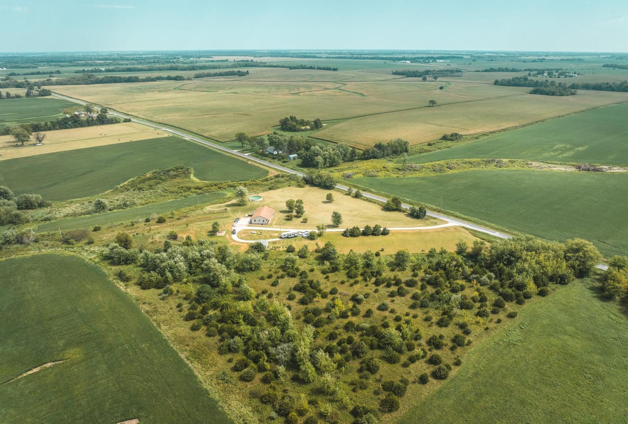 Listing Image 16