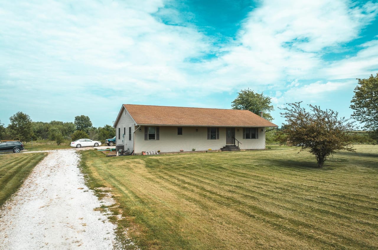 Listing Image 36