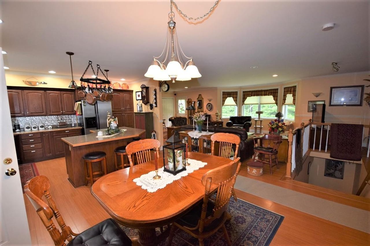 Listing Image 139