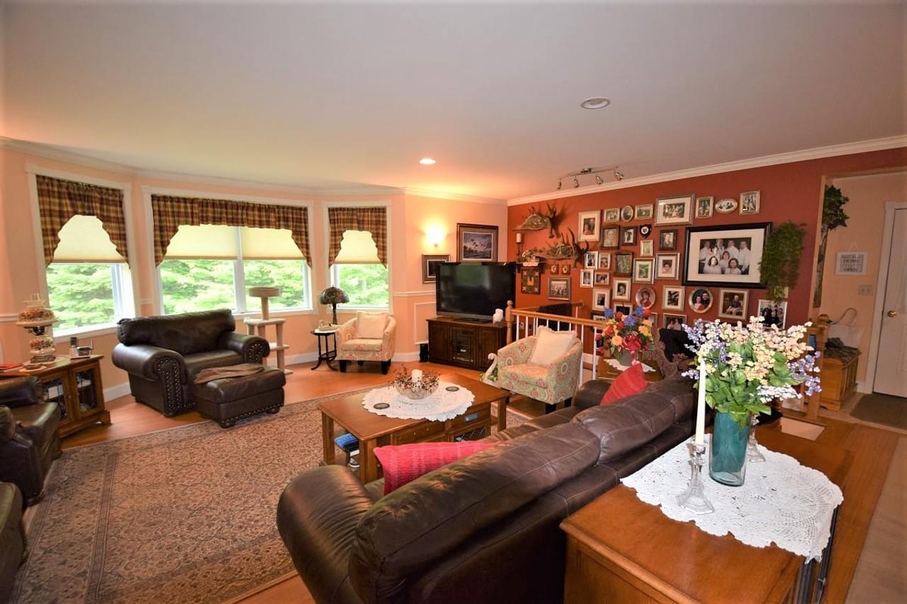 Listing Image 150