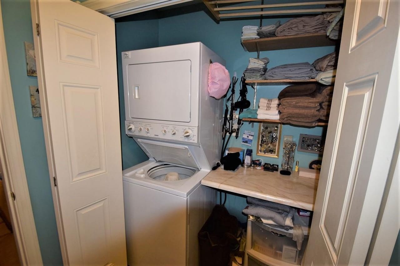 Listing Image 17