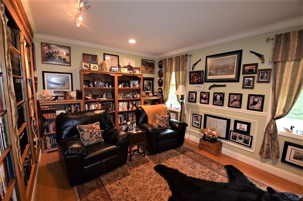 Listing Image 18