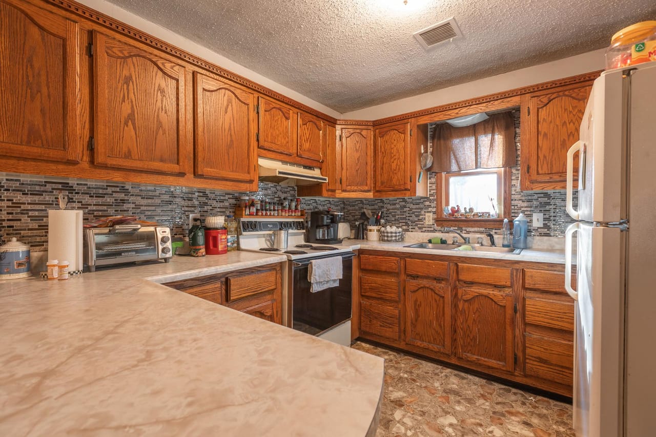 Listing Image 18