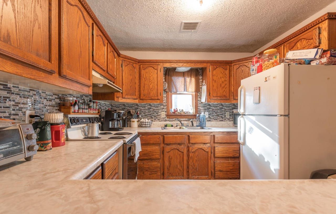 Listing Image 19