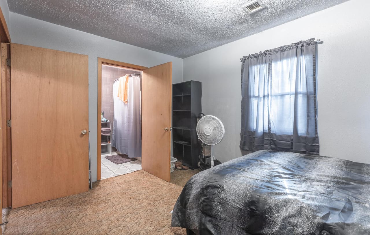 Listing Image 22