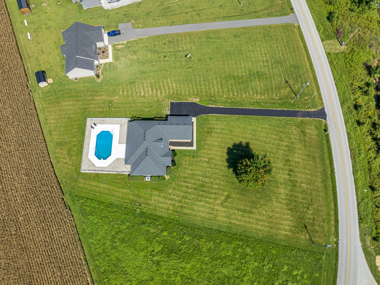 Listing Image 79