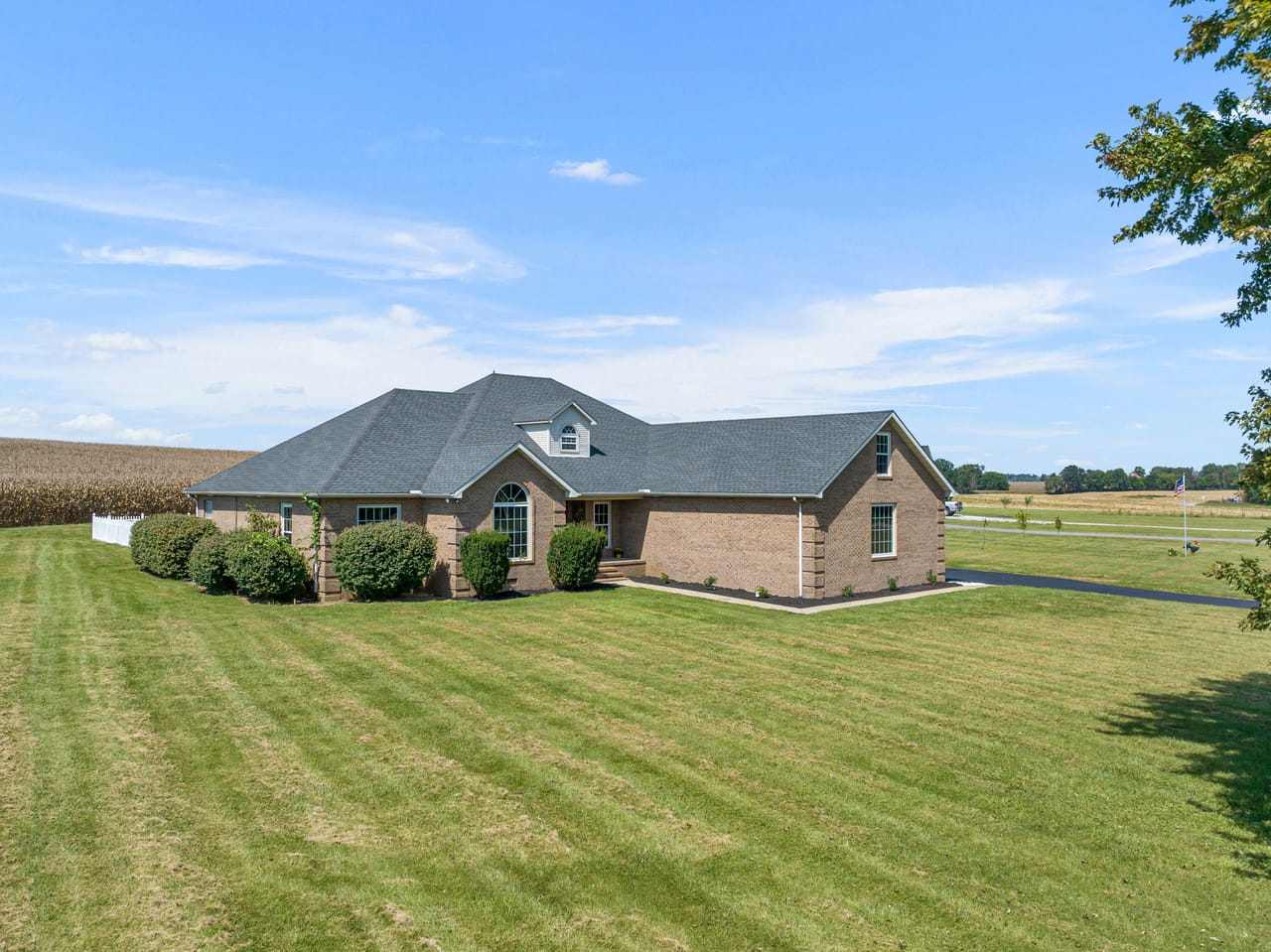 Listing Image 73