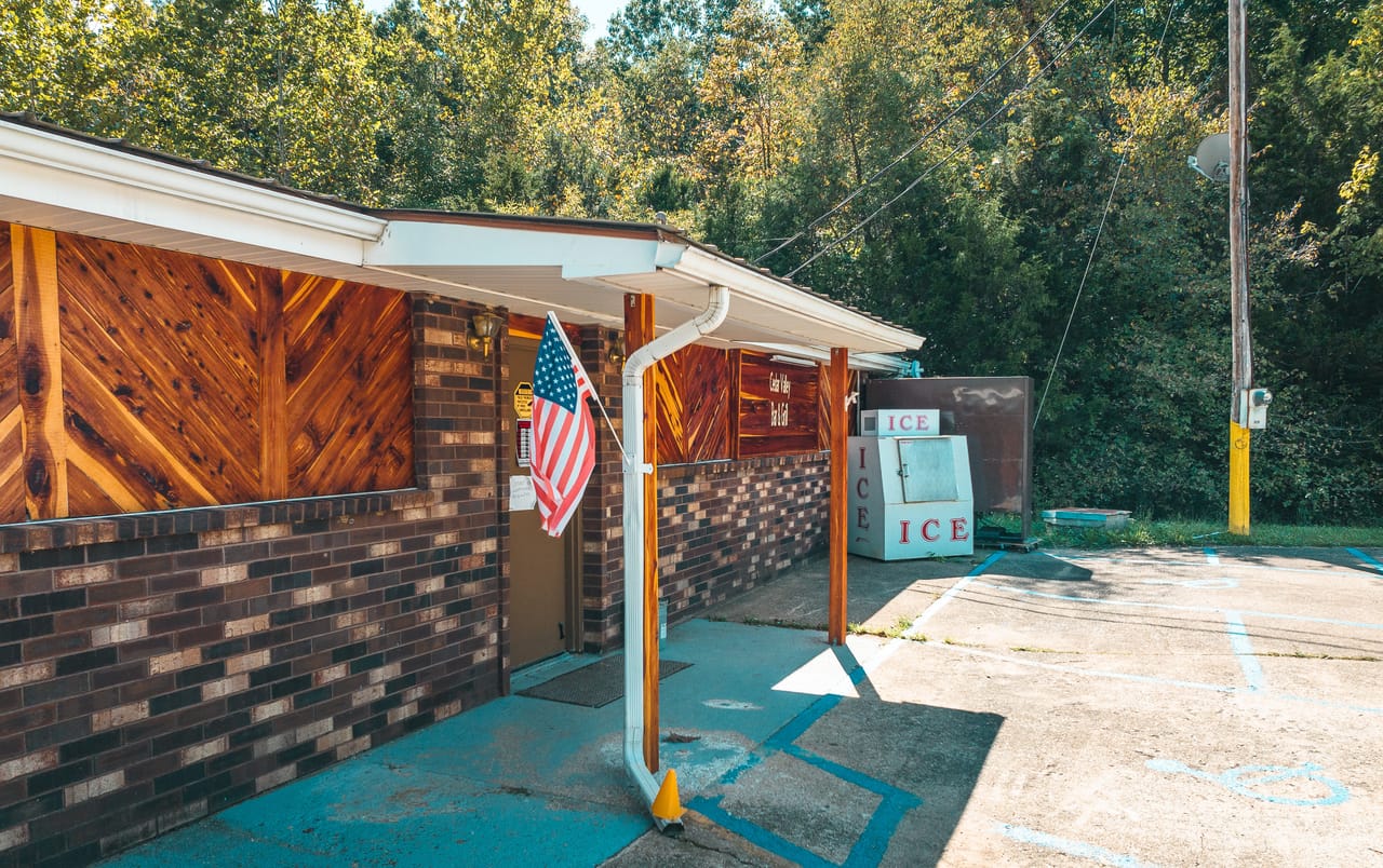 Listing Image 8