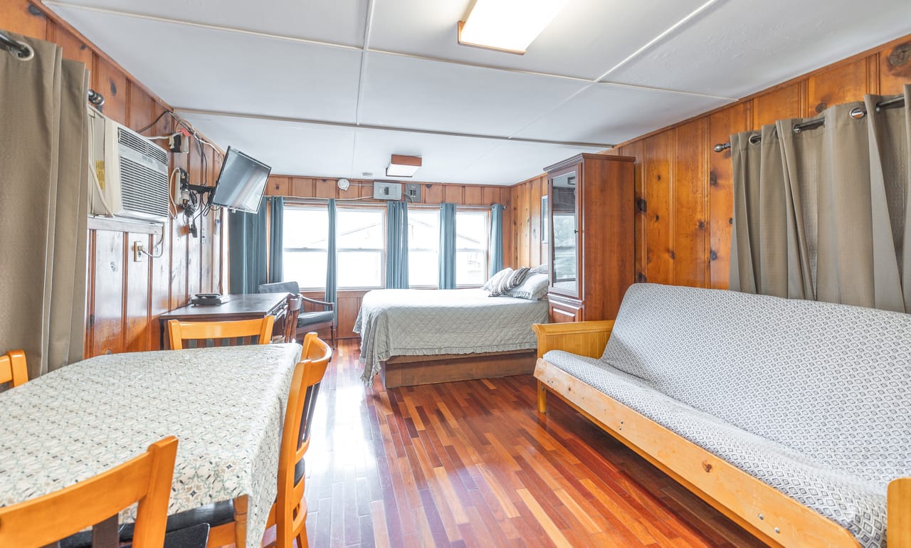 Listing Image 42