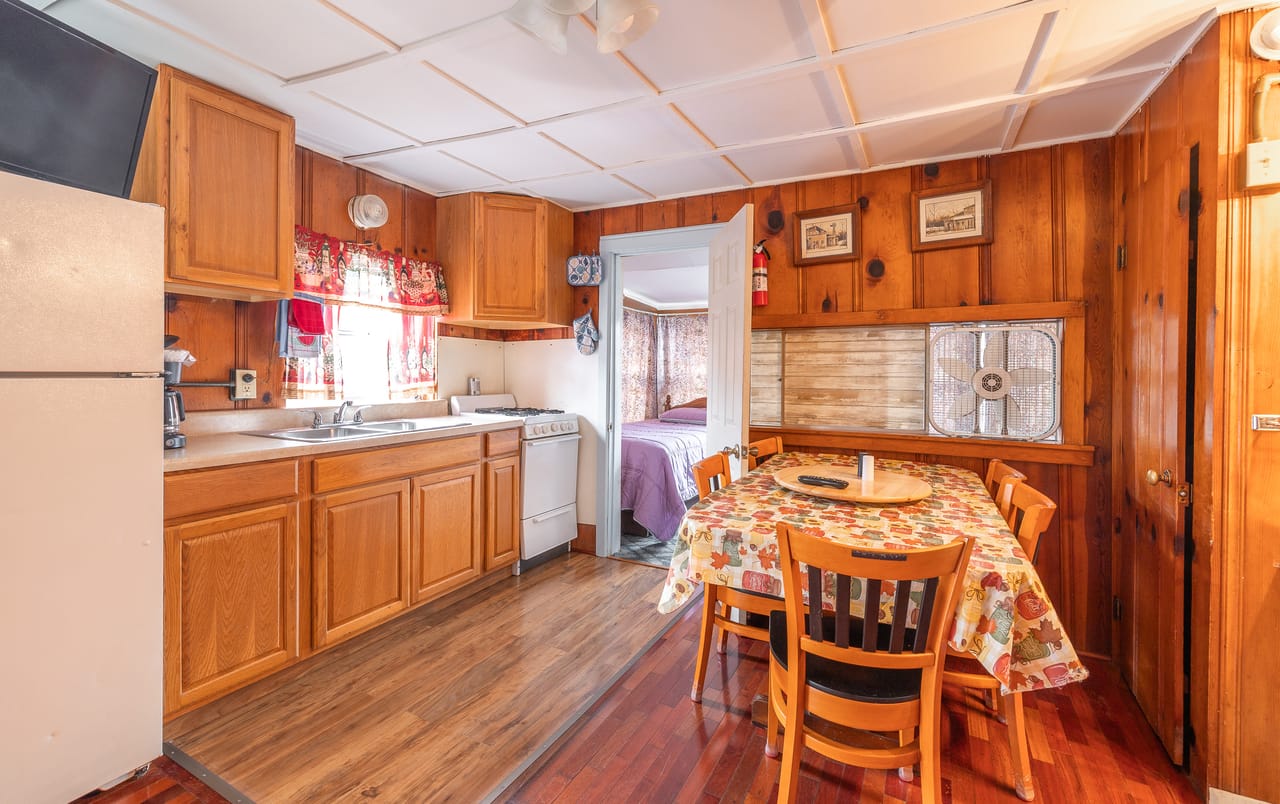 Listing Image 20
