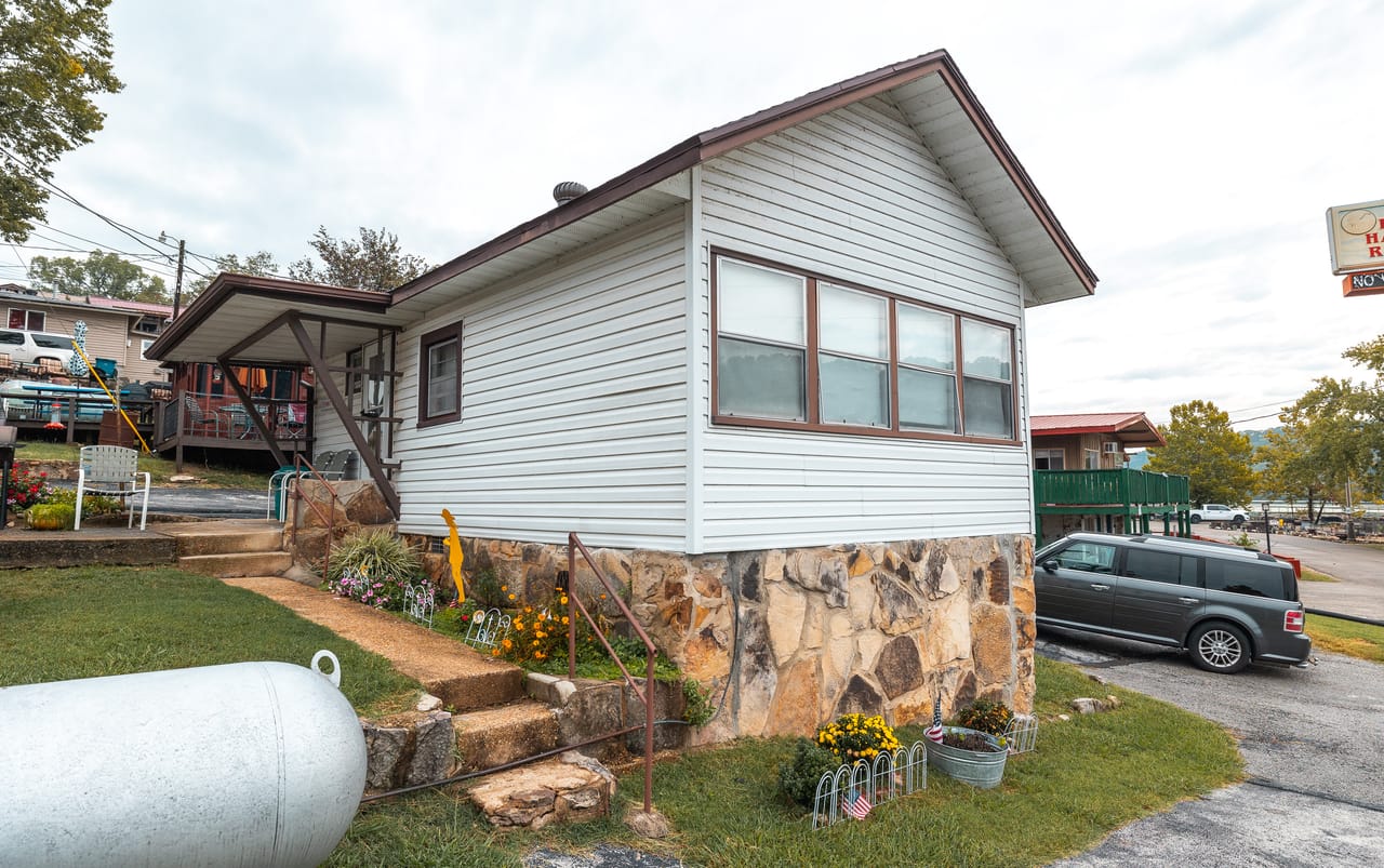 Listing Image 53