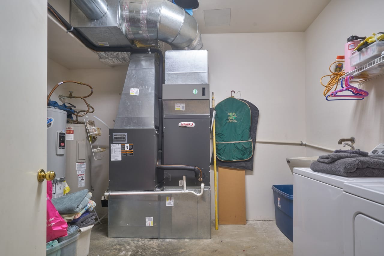 Listing Image 23
