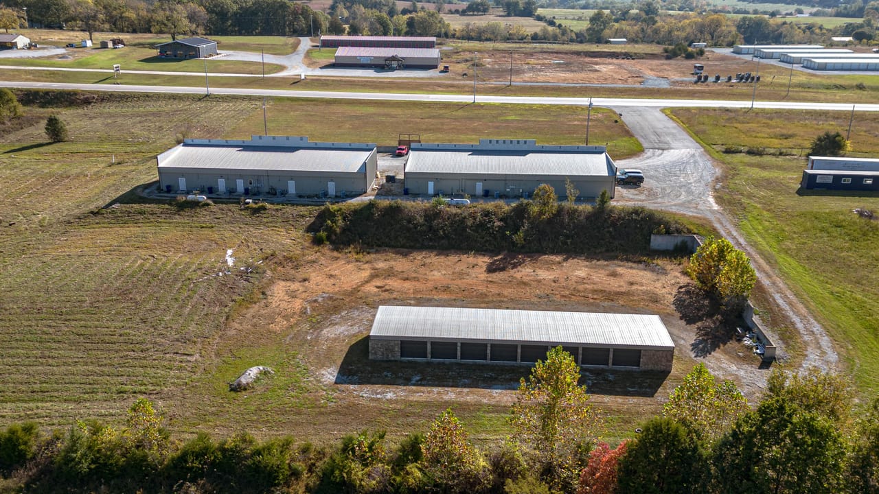 Listing Image 1