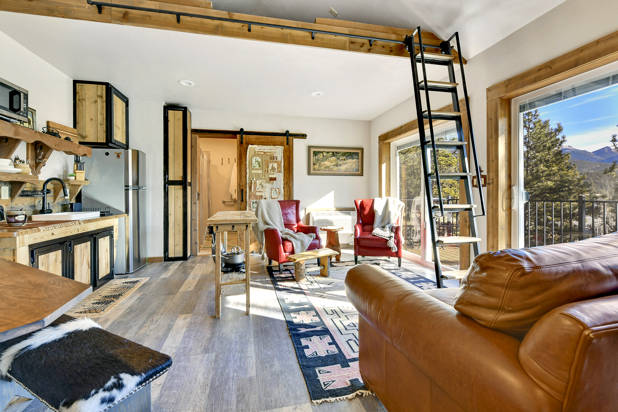 Bison Peak Lodge at Puma Hills