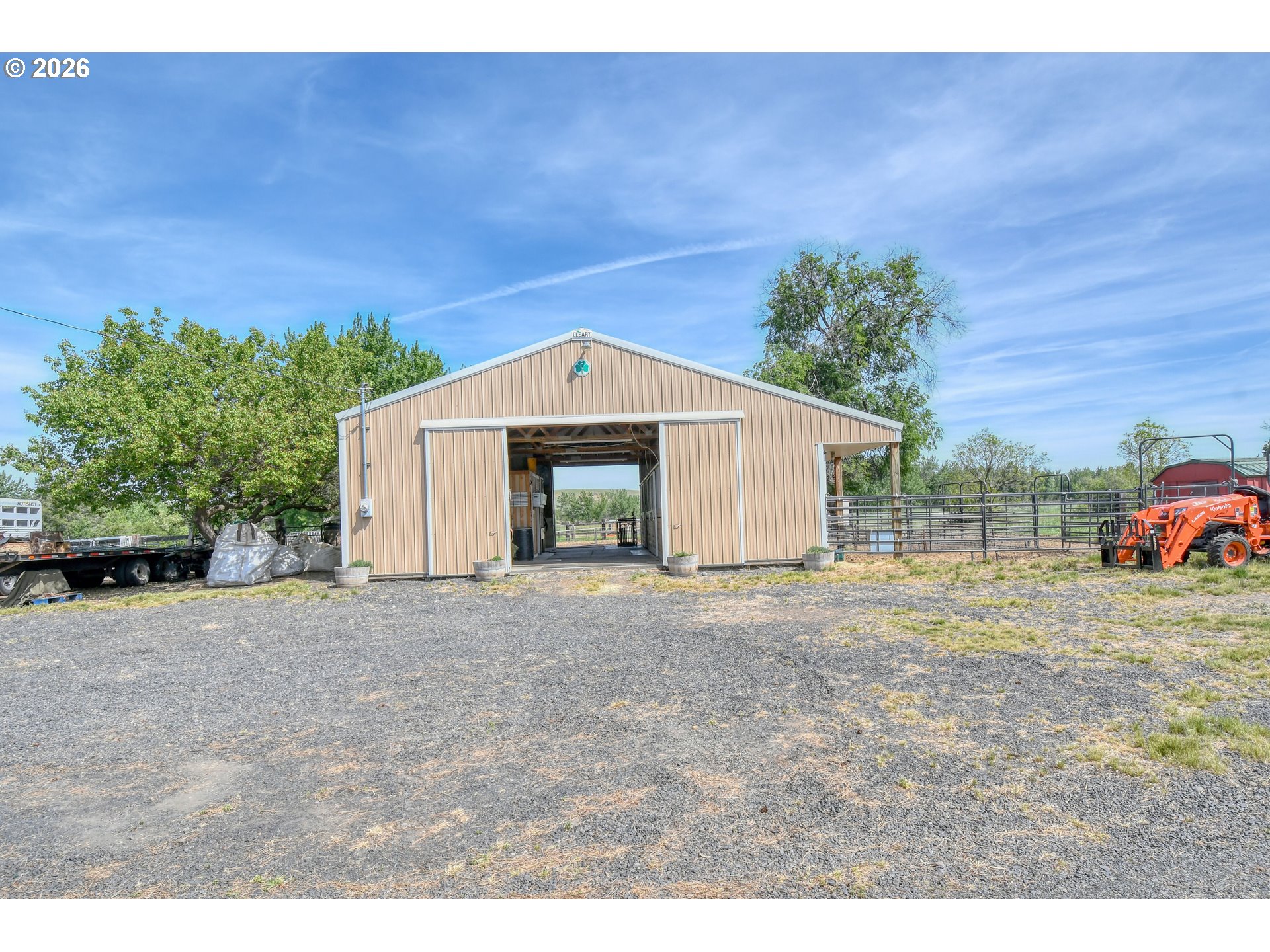 Listing Image 12