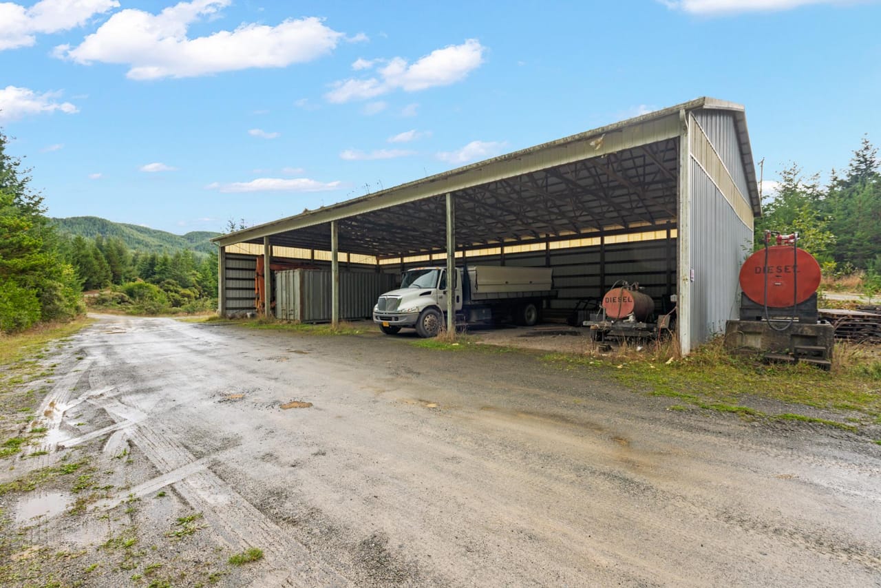 Listing Image 80