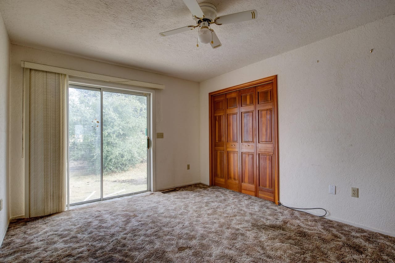 Listing Image 75