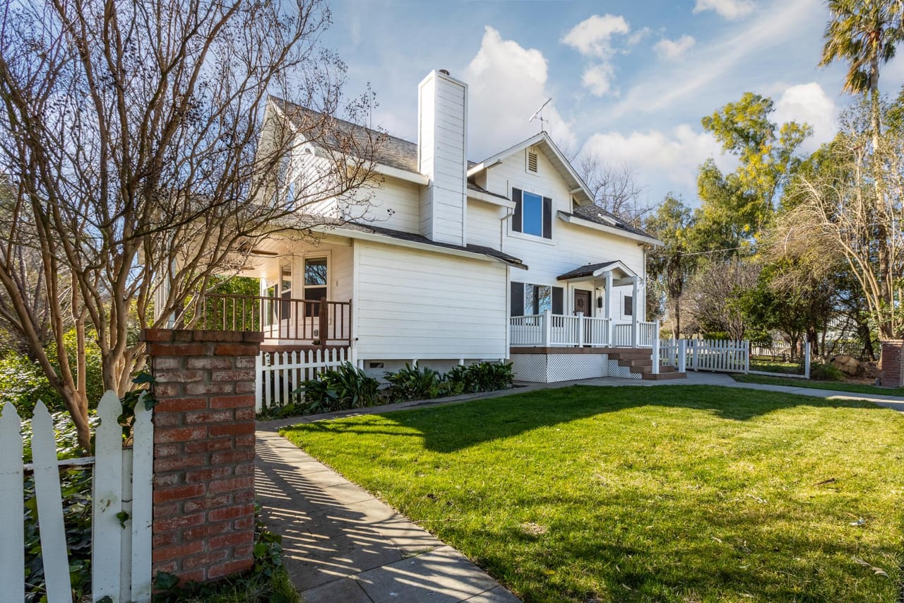 Listing Image 58