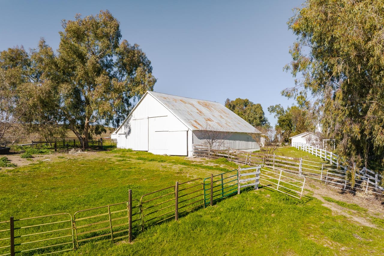 Listing Image 70