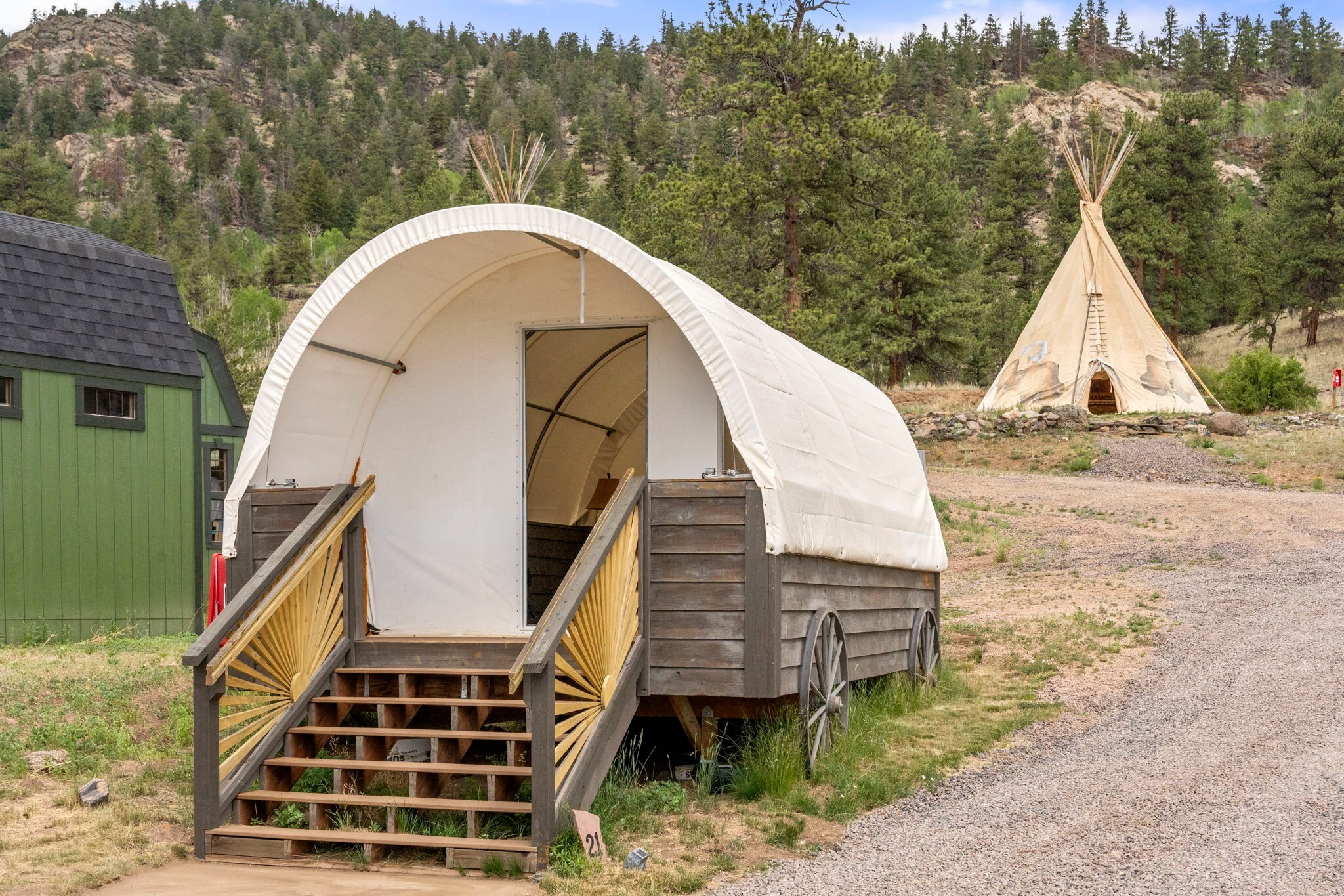 Bison Peak Lodge at Puma Hills