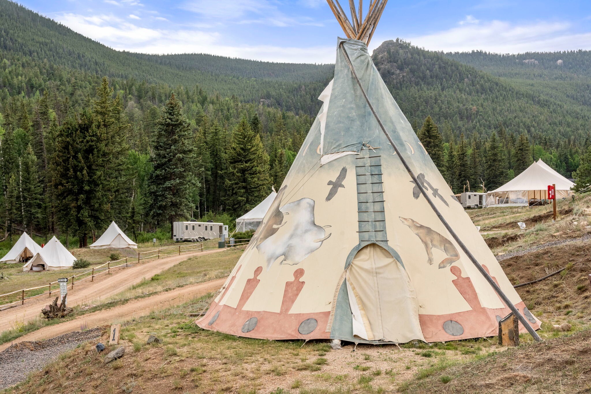 Bison Peak Lodge at Puma Hills