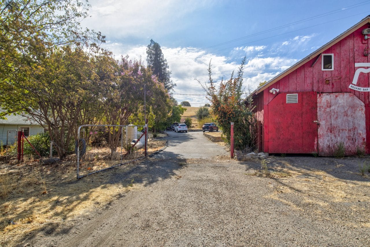 Listing Image 45