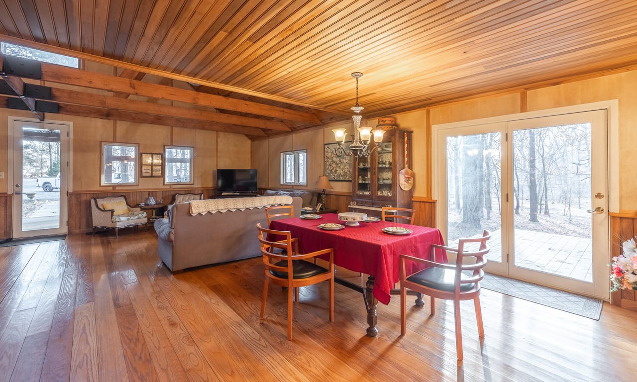 Listing Image 14