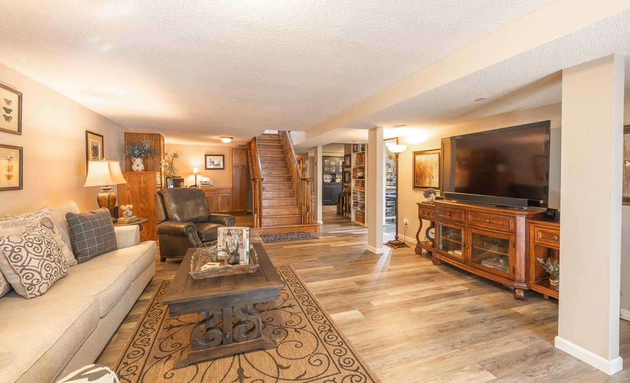 Listing Image 56