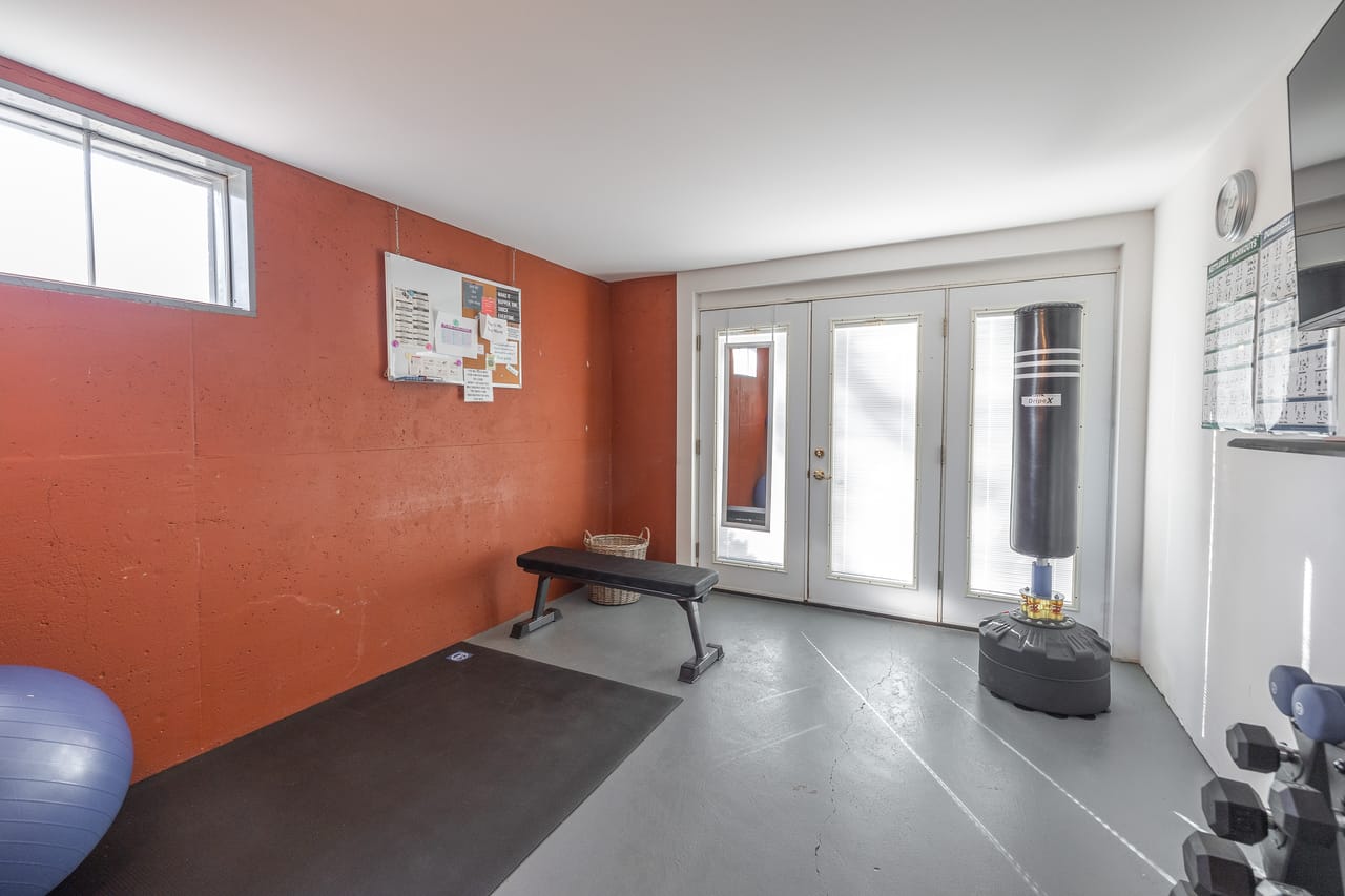 Listing Image 18