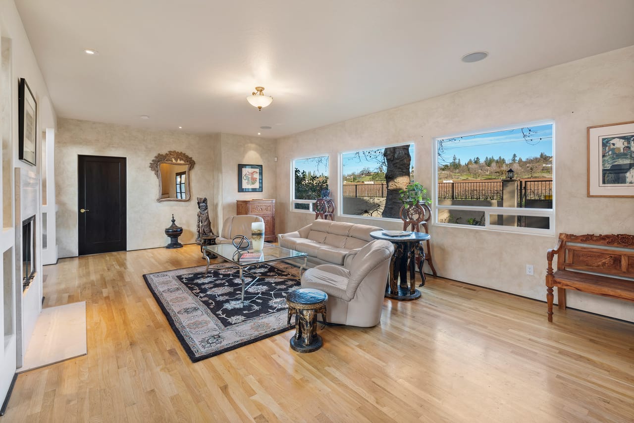Listing Image 65