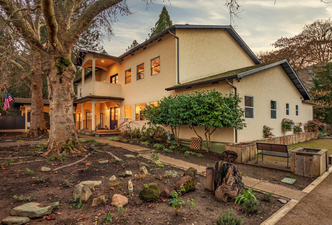 Listing Image 80