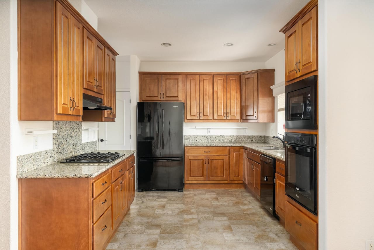 Listing Image 81