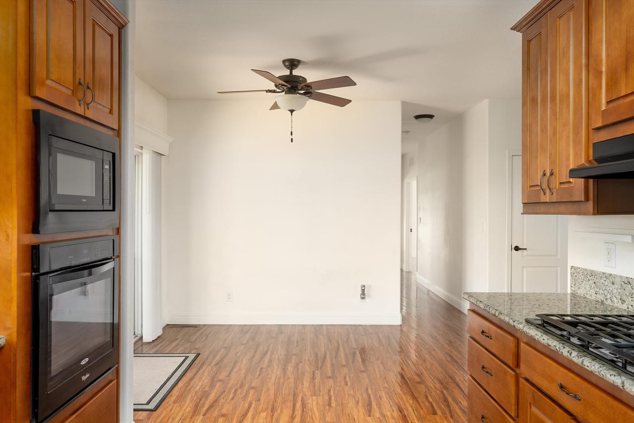 Listing Image 84