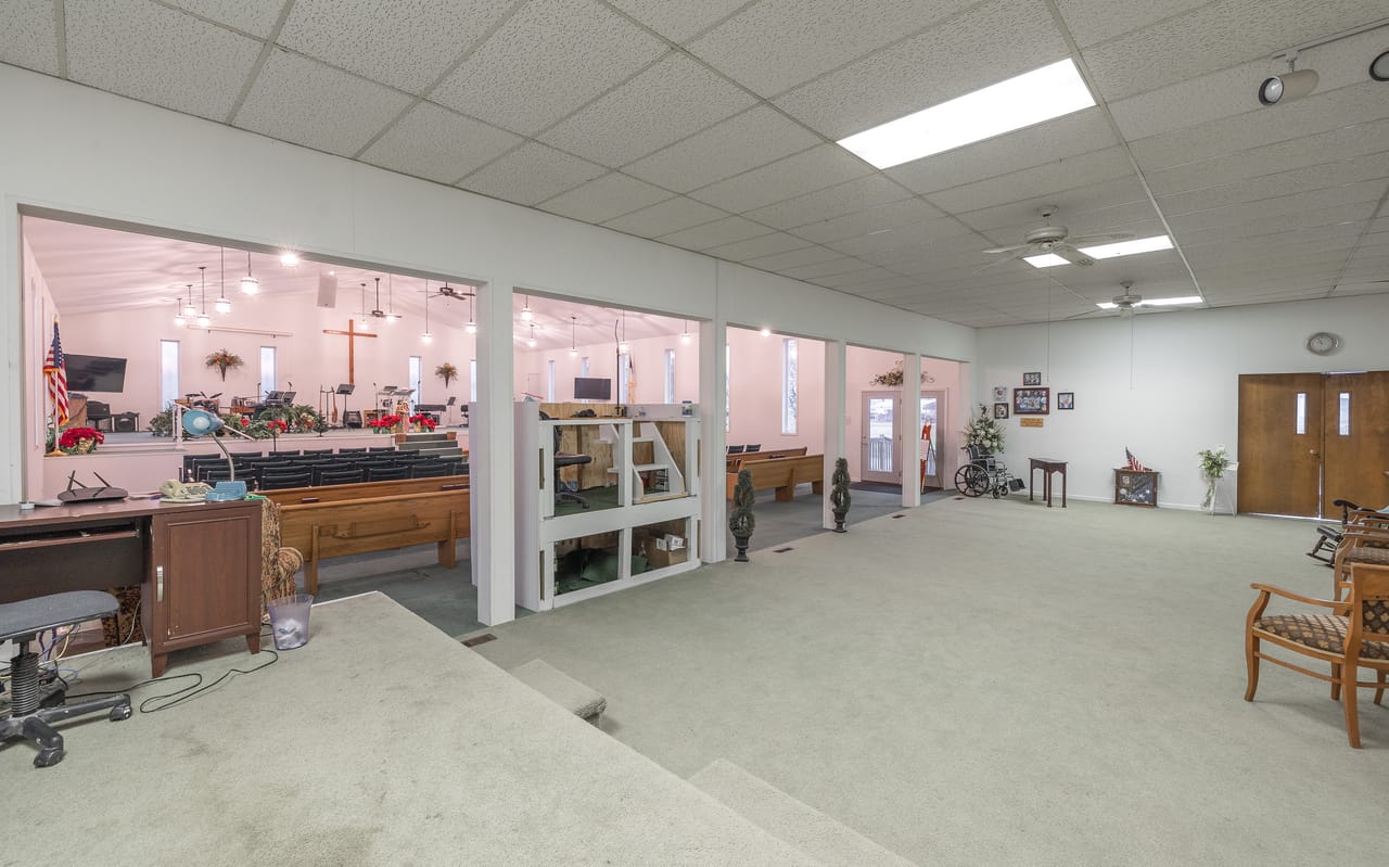 Listing Image 21