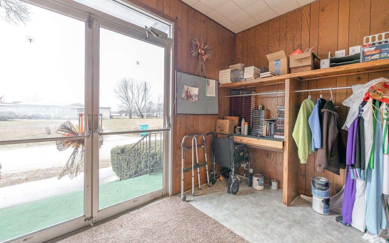 Listing Image 23