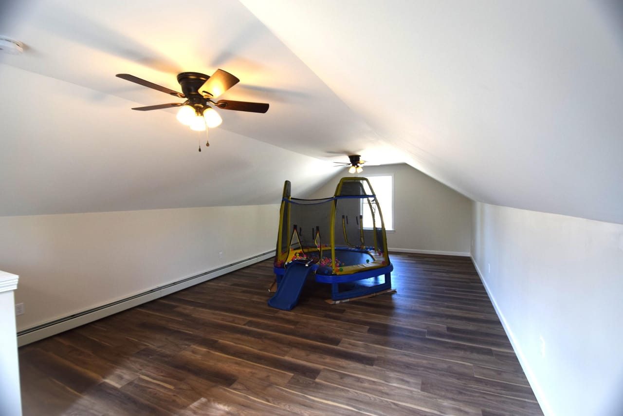 Listing Image 160