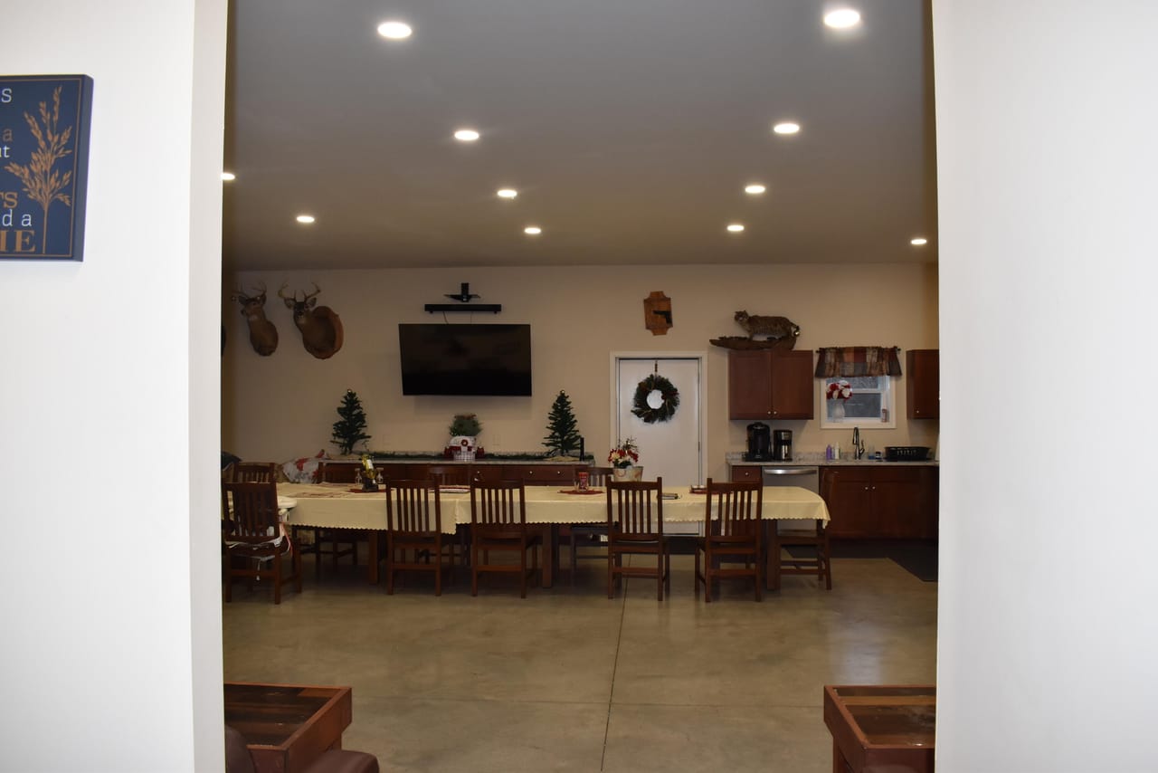 Listing Image 11