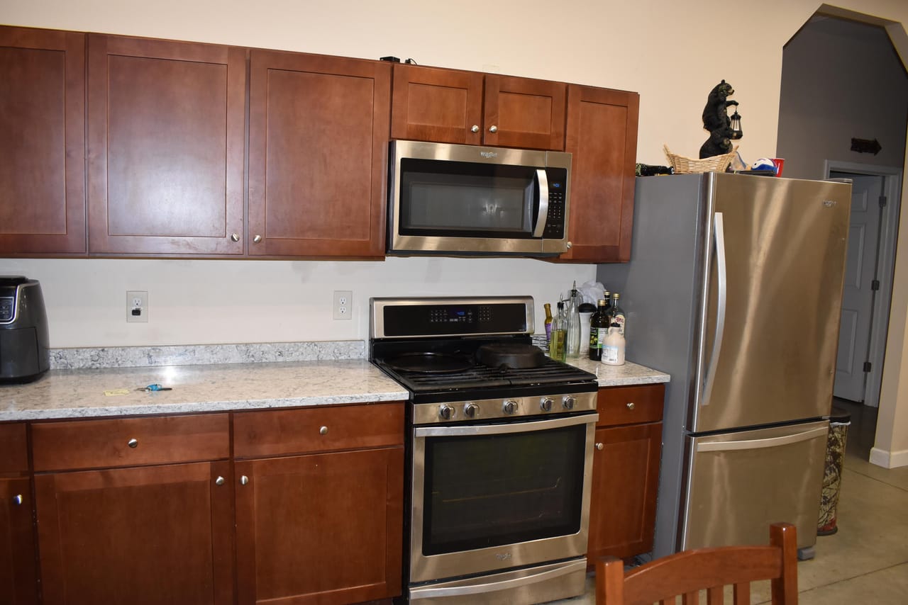Listing Image 19