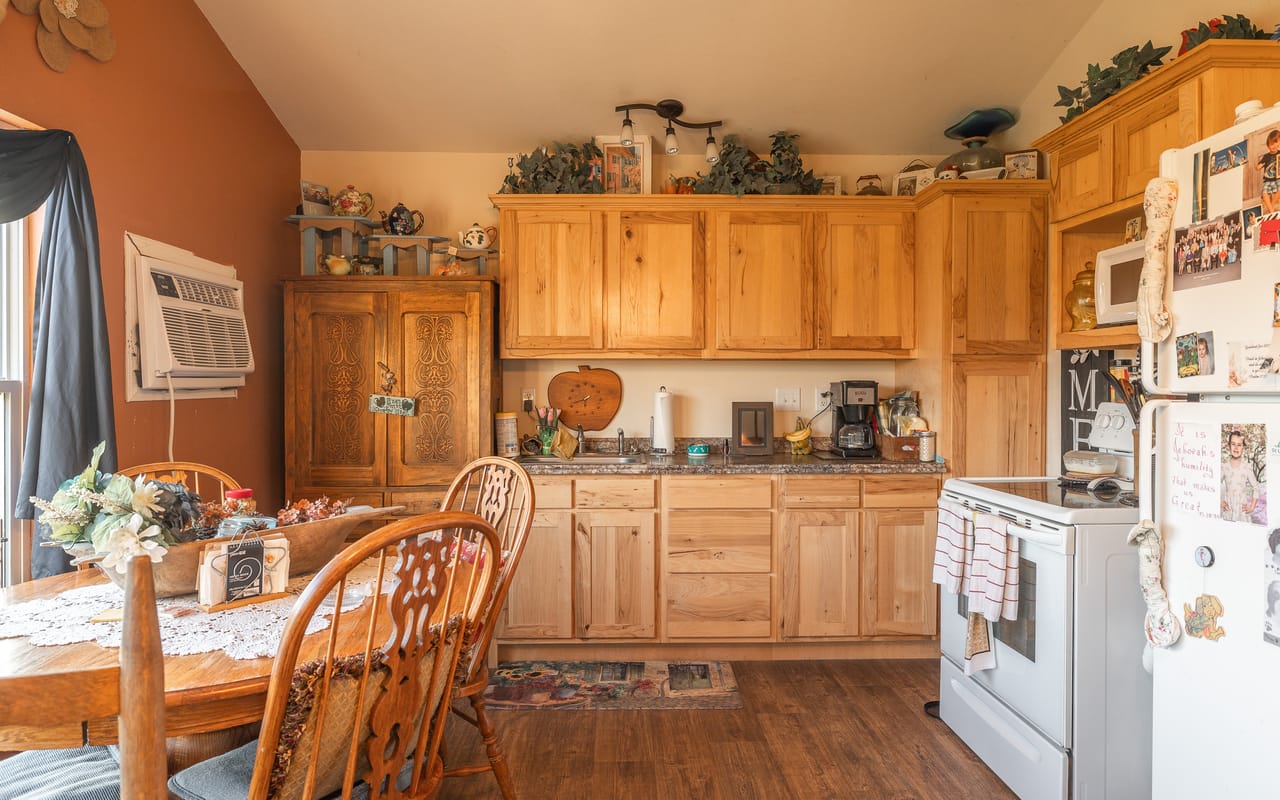 Listing Image 20