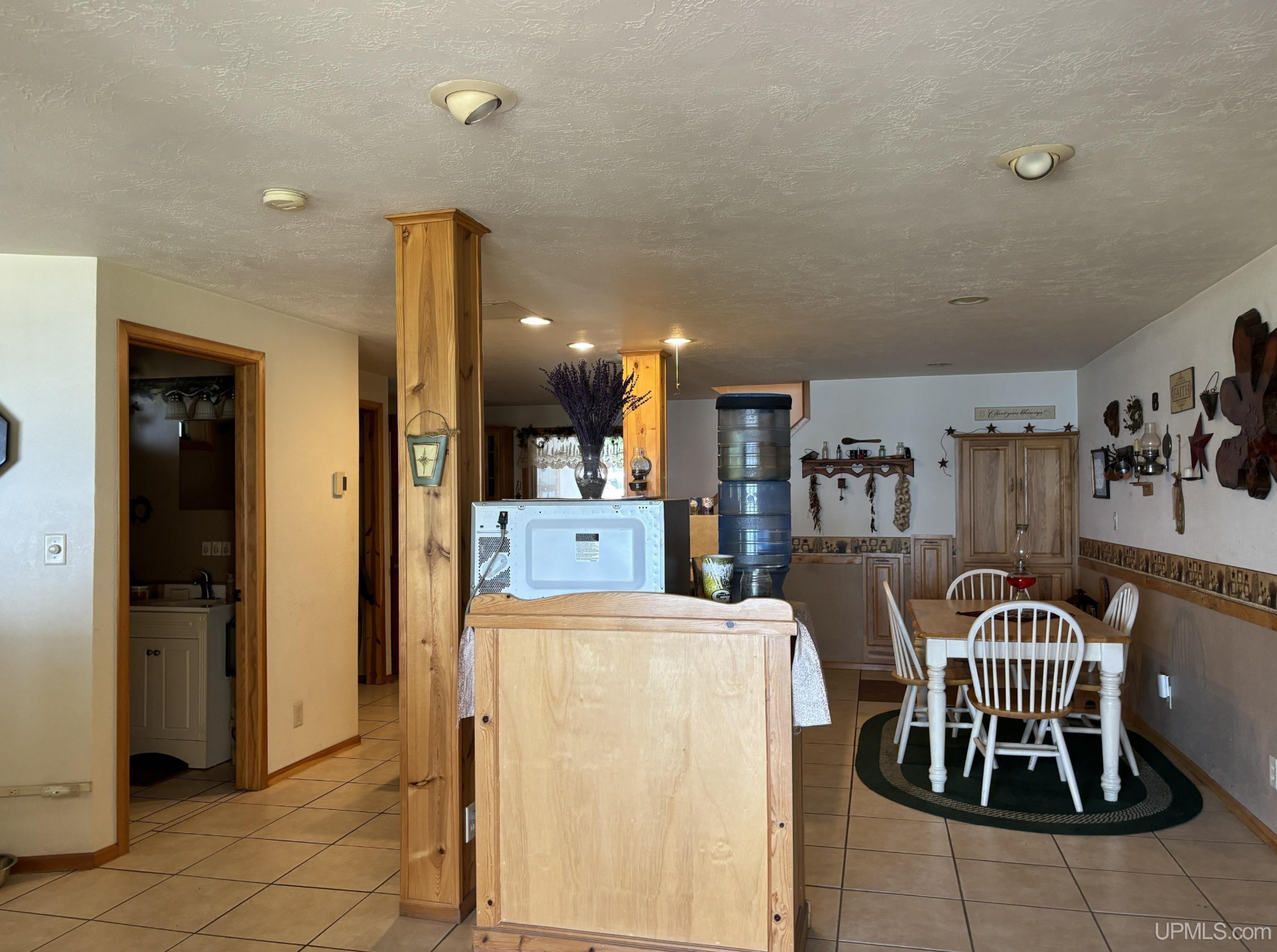 Listing Image 28