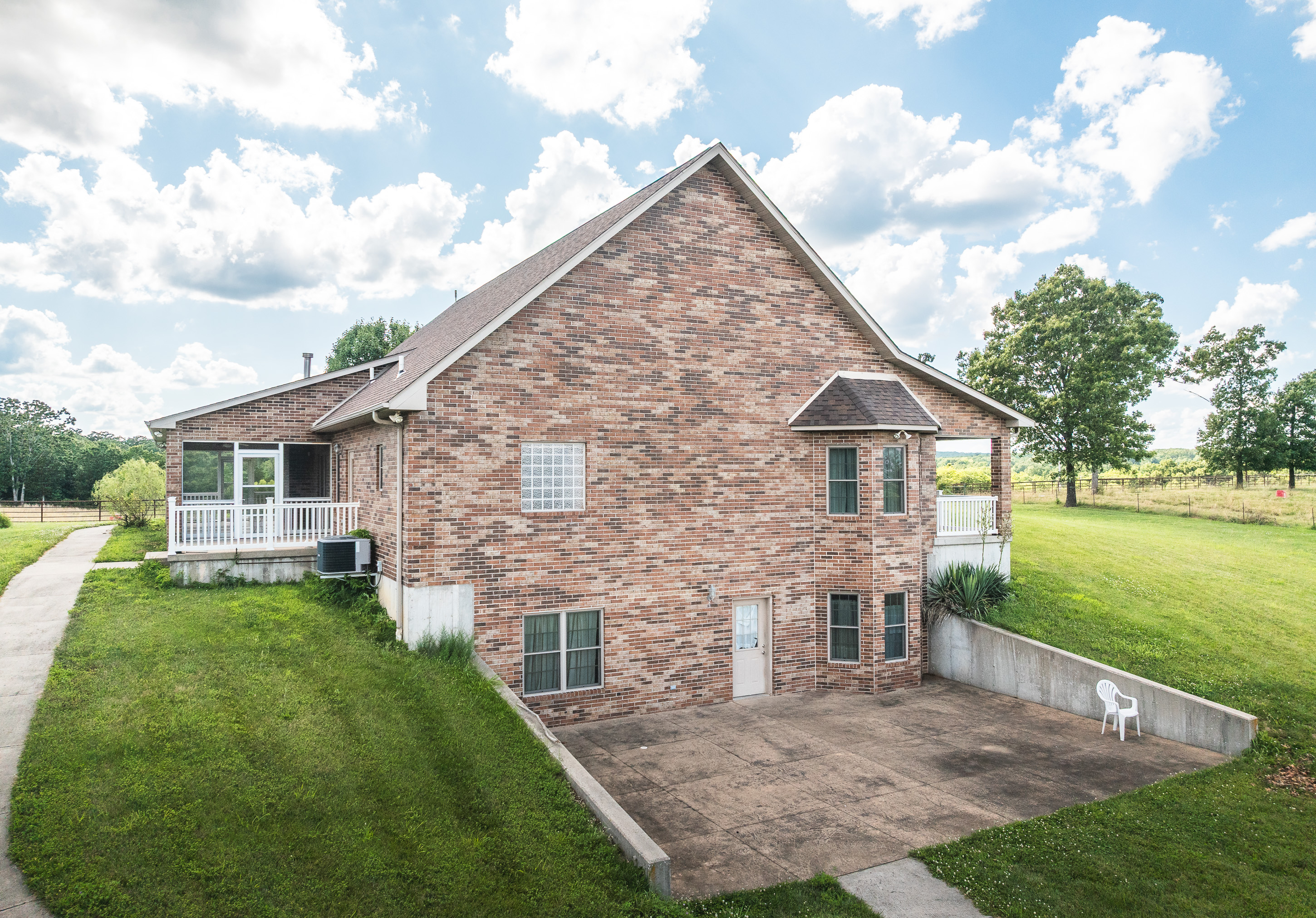 Listing Image 14