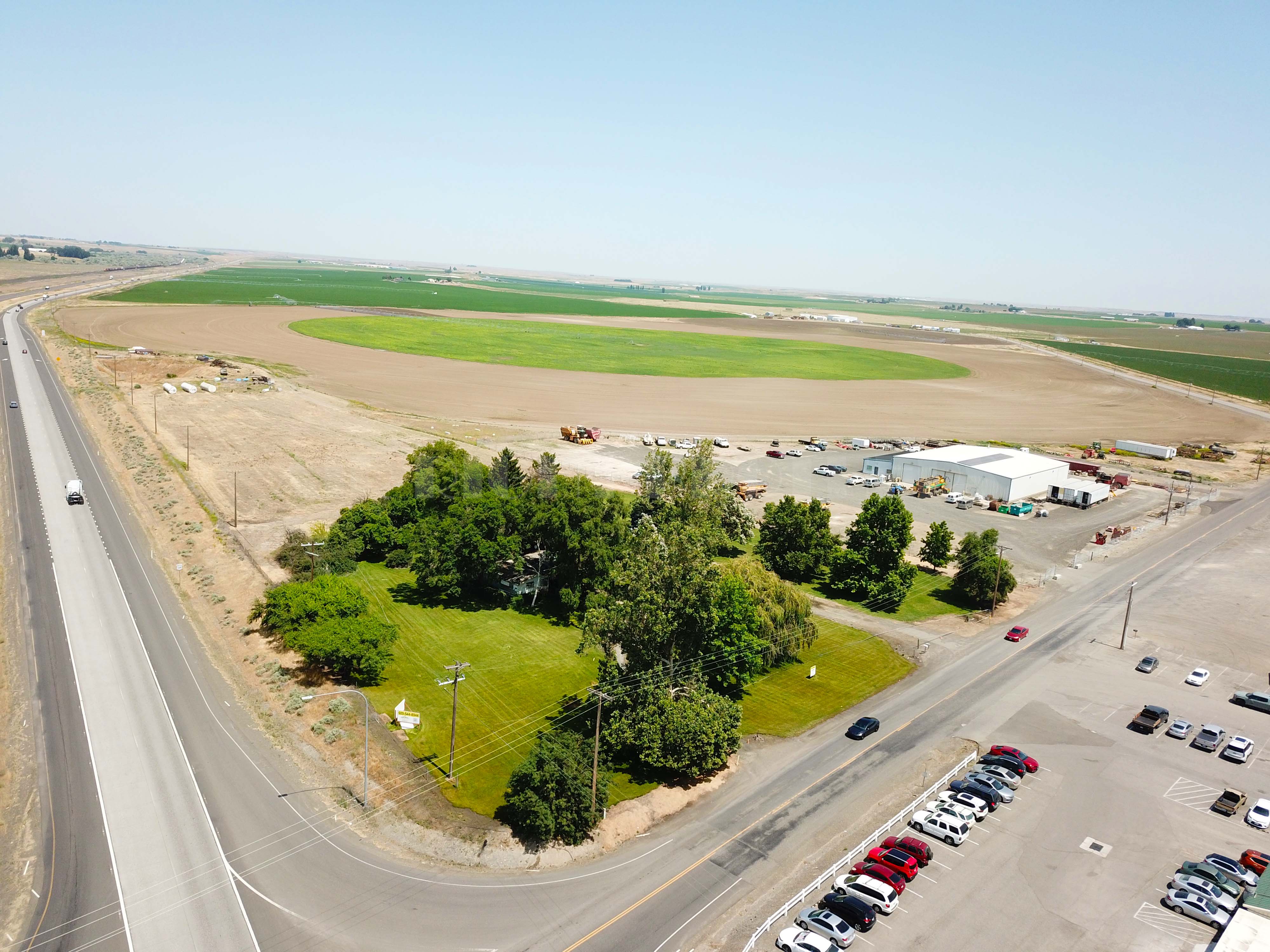 Freeway Frontage in the county!