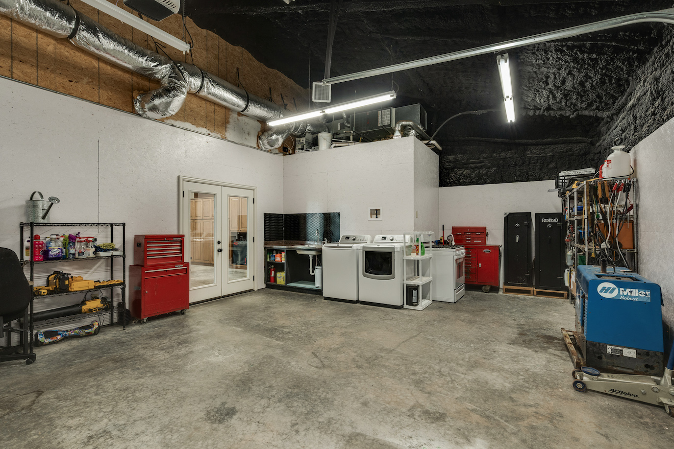 Listing Image 42