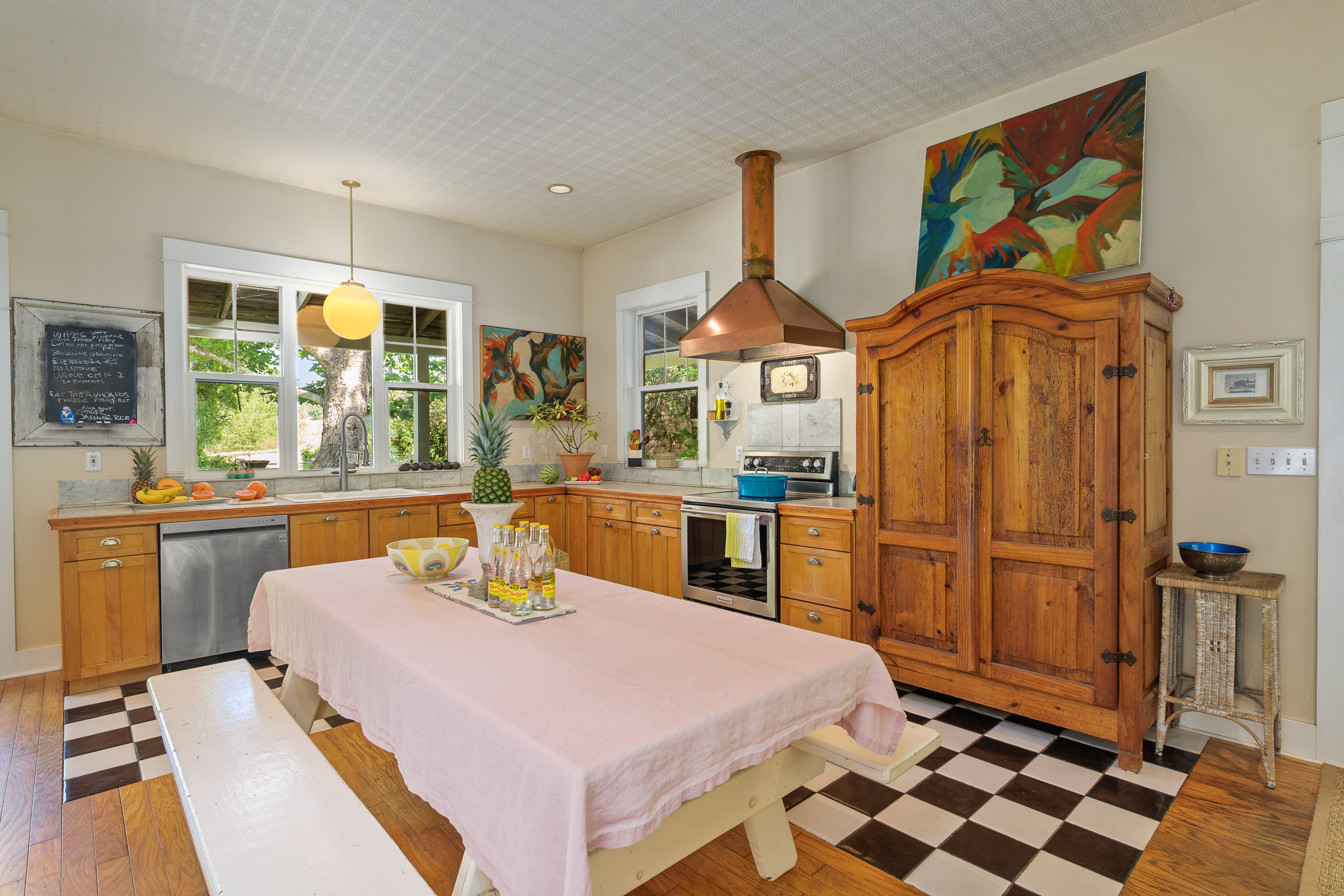 Listing Image 9